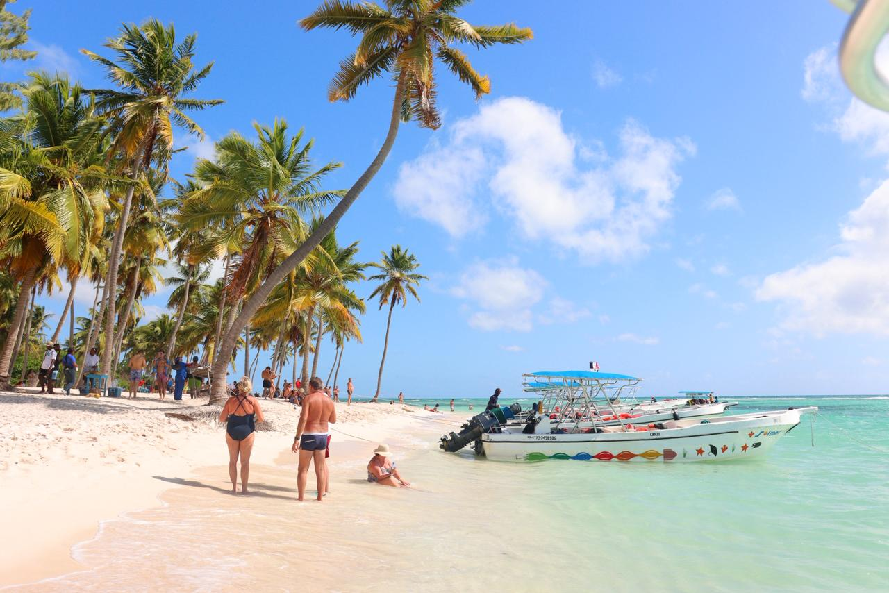 Saona - playa y bote